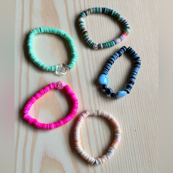 5 pcs clay bead bracelet - Picture 3 of 3